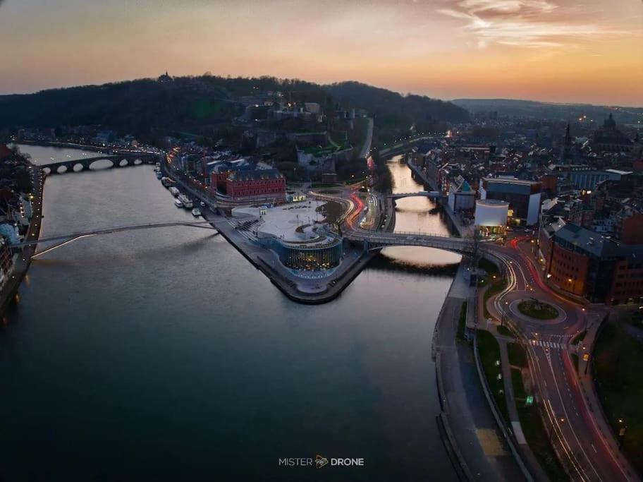Gite De Charme Bord De Meuse Namur Bagian luar foto